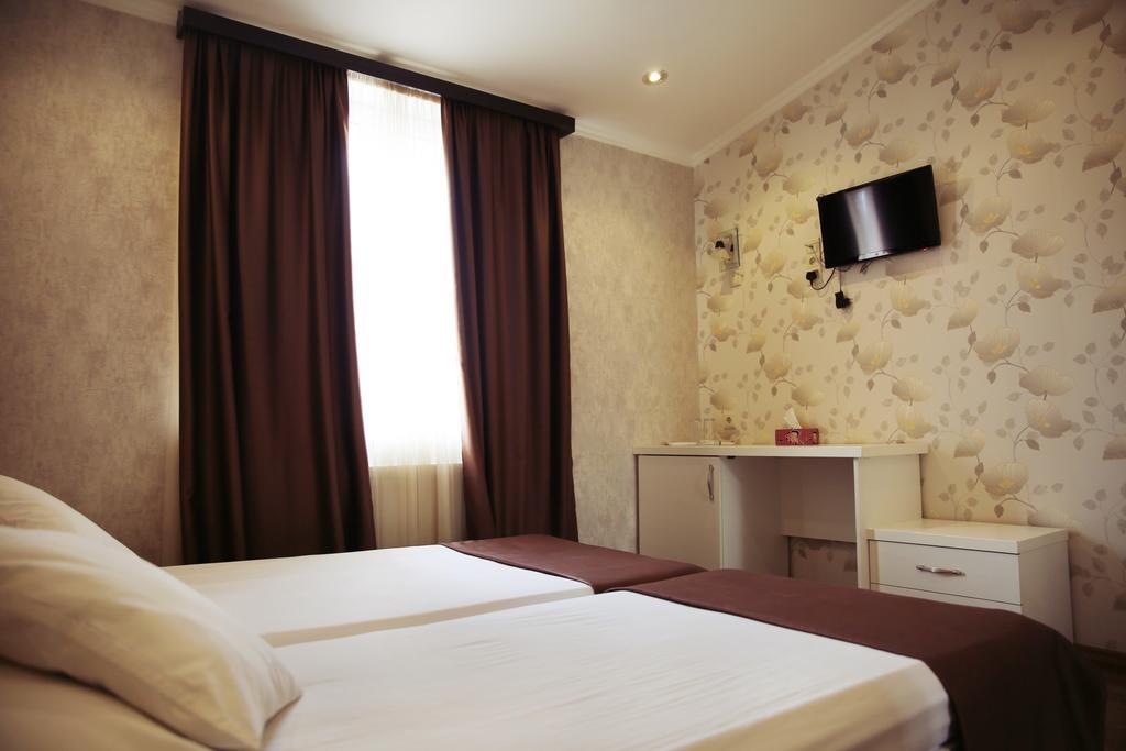 Rondo Hotel Tbilisi Rom bilde